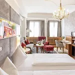 Mader Otel